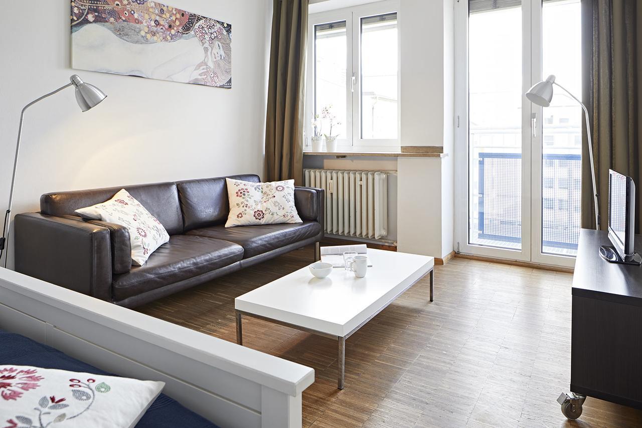 Nonstop Hotel Augsburg - Ubernacht - Hostelhotelhome Buitenkant foto