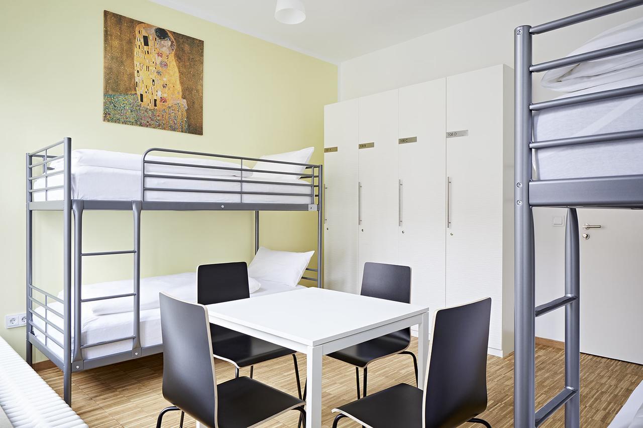Nonstop Hotel Augsburg - Ubernacht - Hostelhotelhome Buitenkant foto