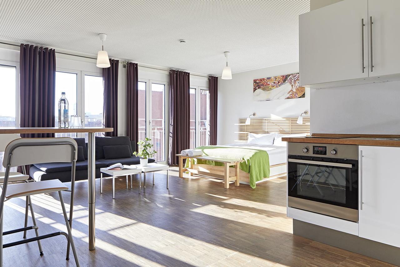 Nonstop Hotel Augsburg - Ubernacht - Hostelhotelhome Buitenkant foto